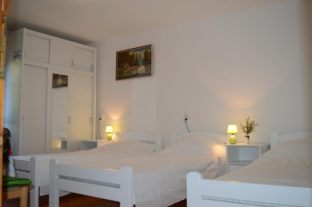 Guesthouse Natalija Pola Esterno foto